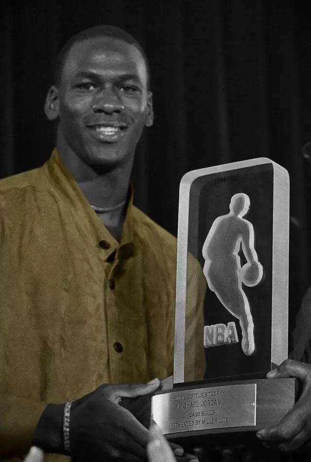 Rookie重要时刻夺冠，公牛带队取胜！的简单介绍